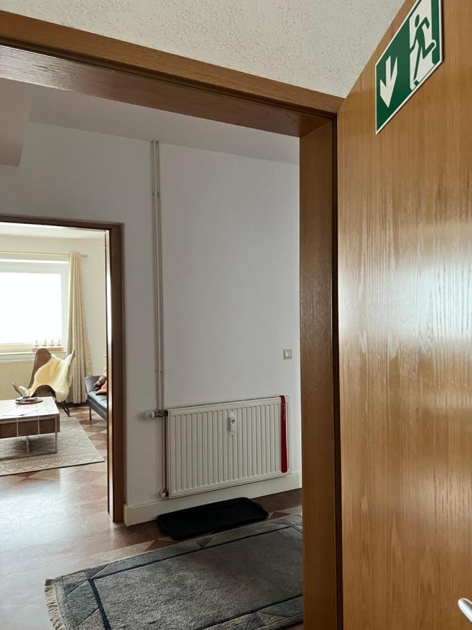 Sehr Schoene Wohnung,Komplett Neu Eingerichtet Limabach - Oberfrohna Exterior foto